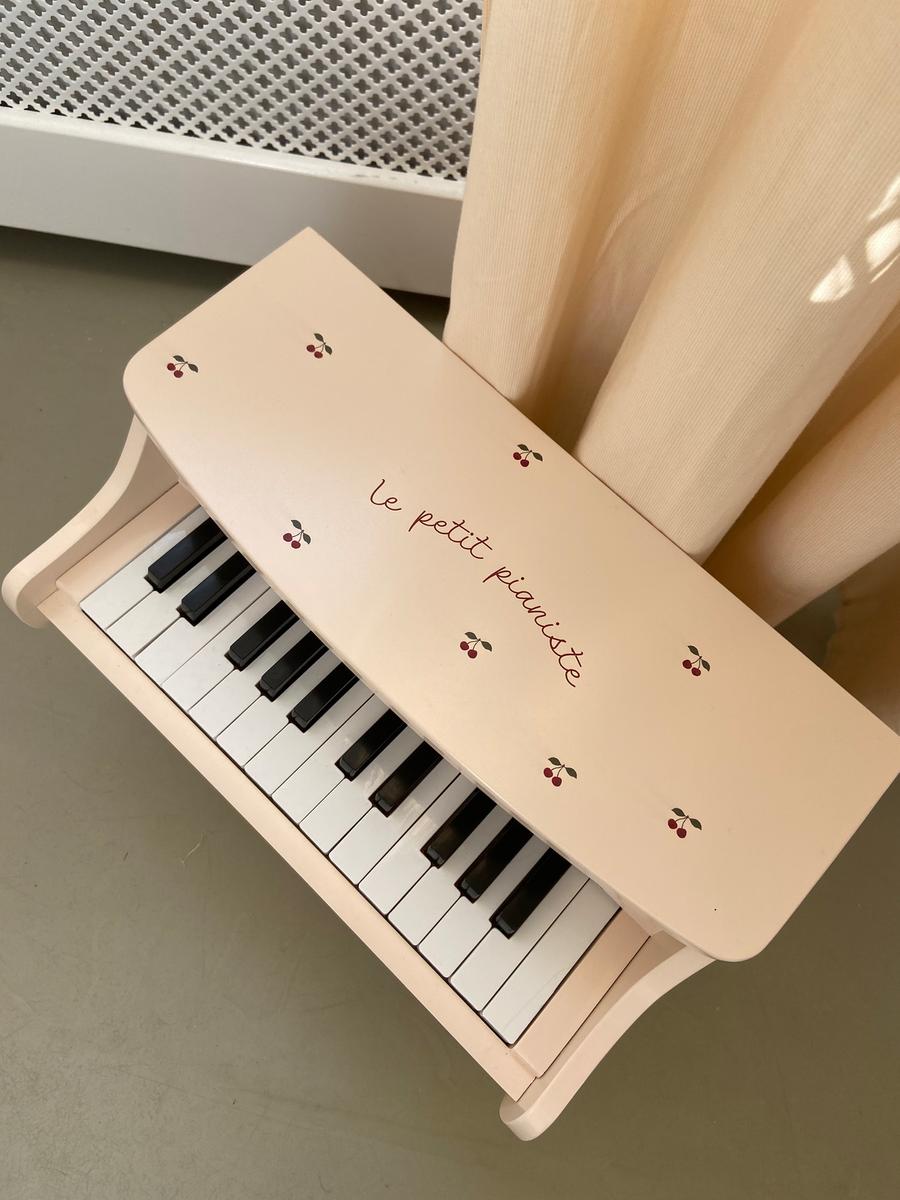 Drewniane pianino dla dzieci
